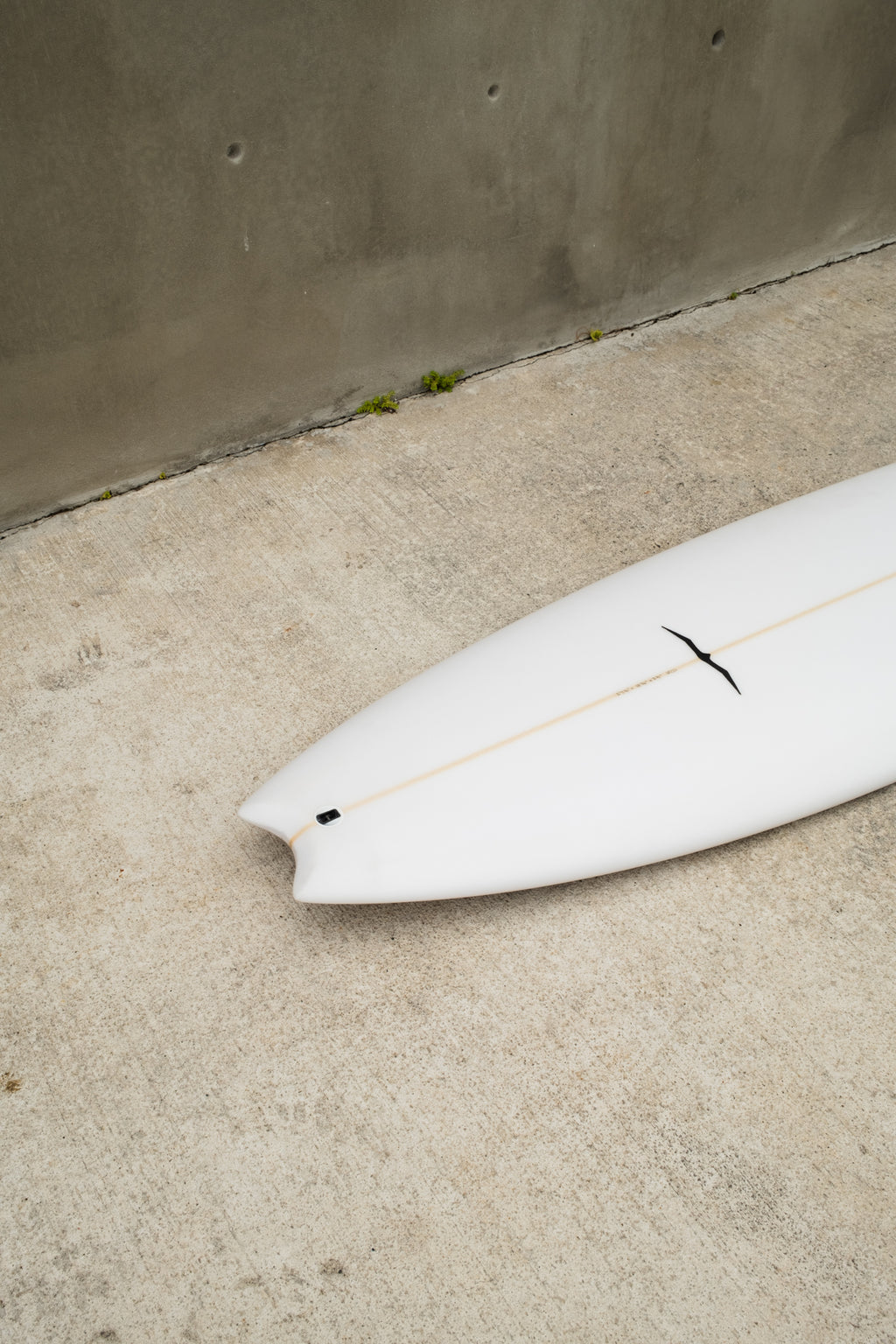 Twin Blade - 5'8" x 18.4" x 2.5"