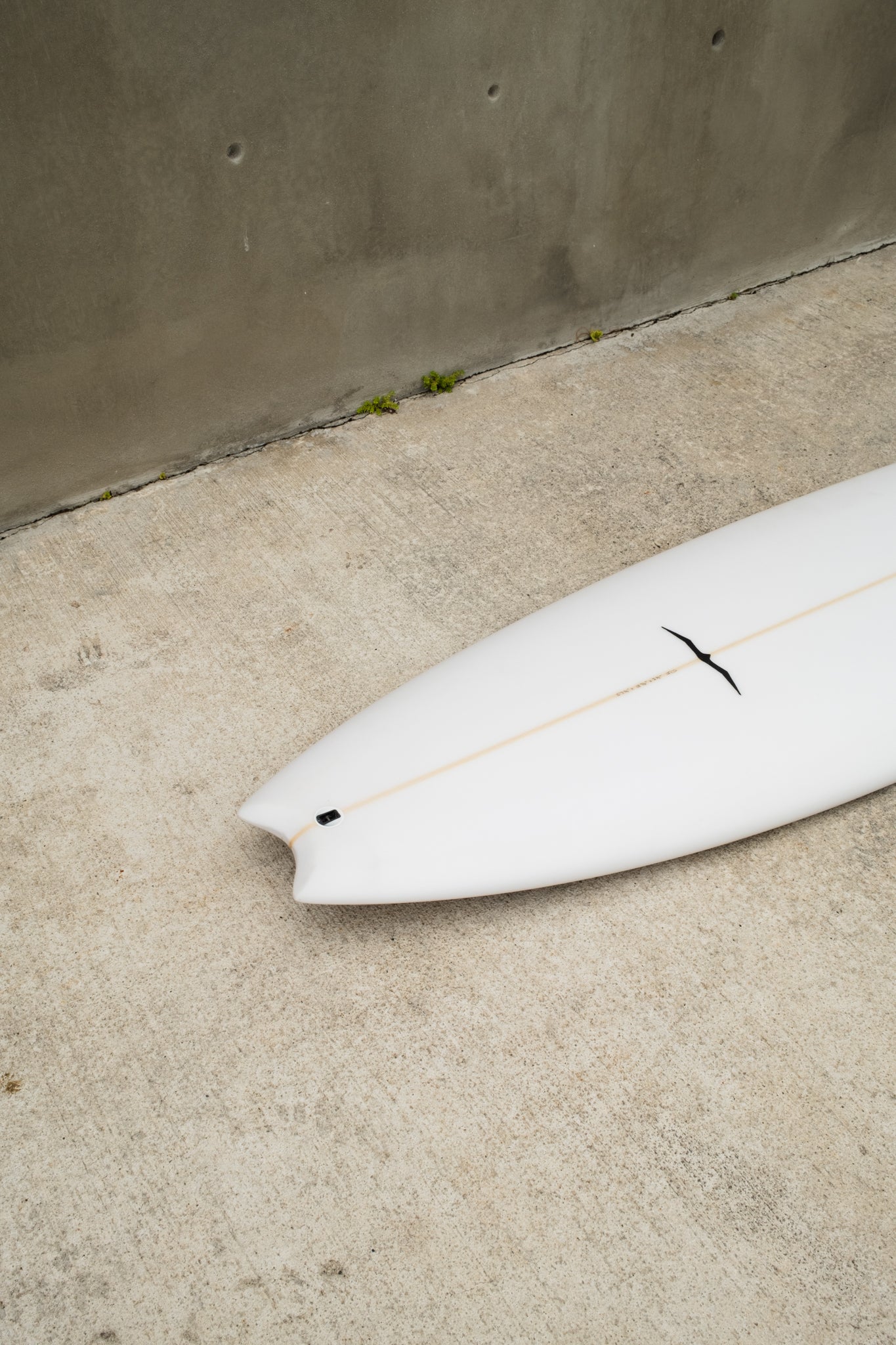 Twin Blade - 5'8" x 18.4" x 2.5"